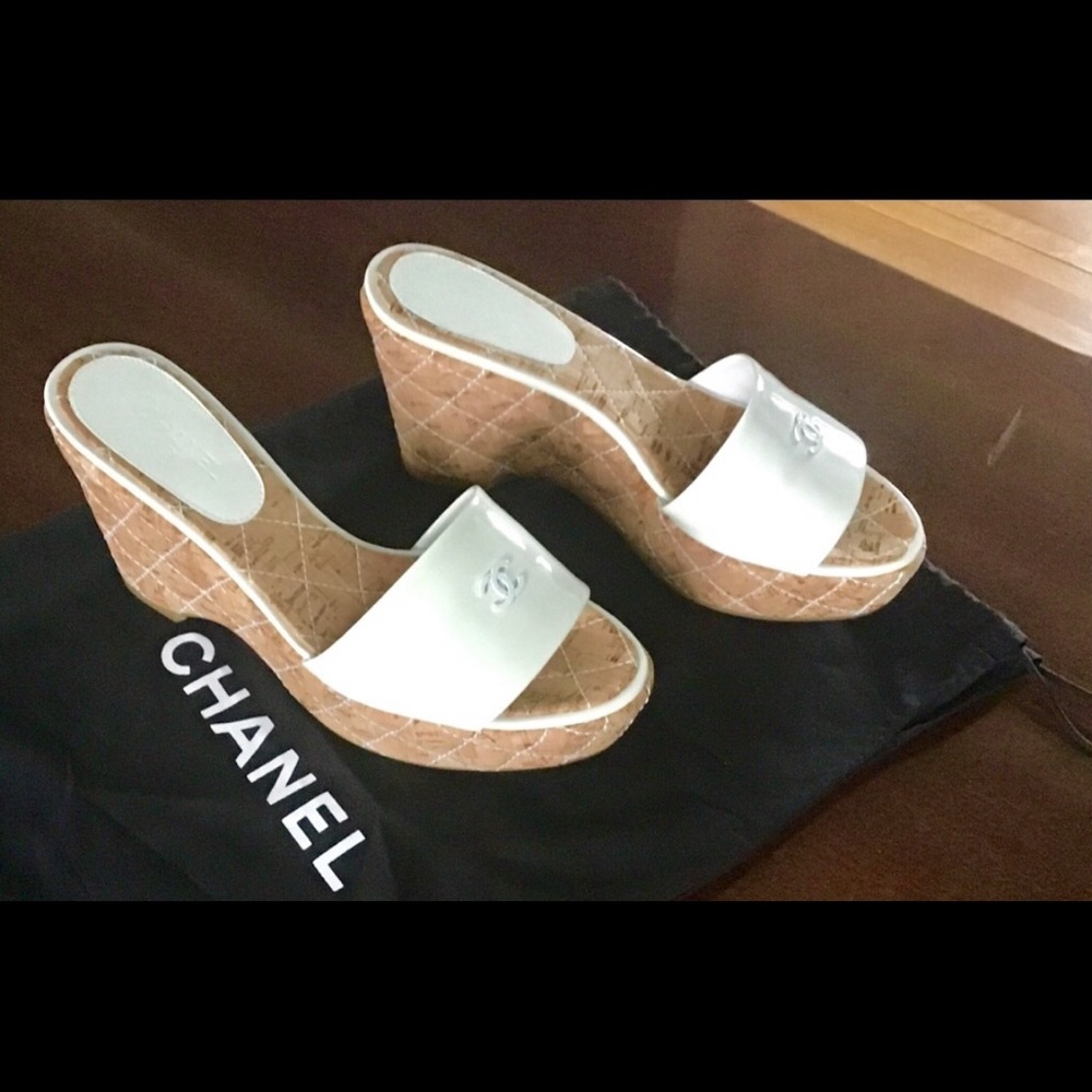 Channel cork heels FIRM PRICE